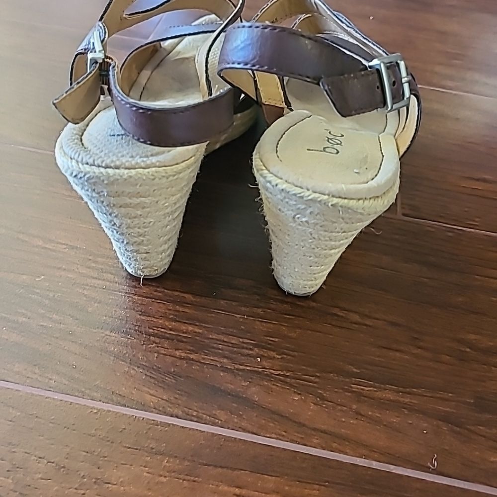 B.O.C Brown Wedge Sandal sz 8, Retro, 70s modern style - Picture 2 of 6